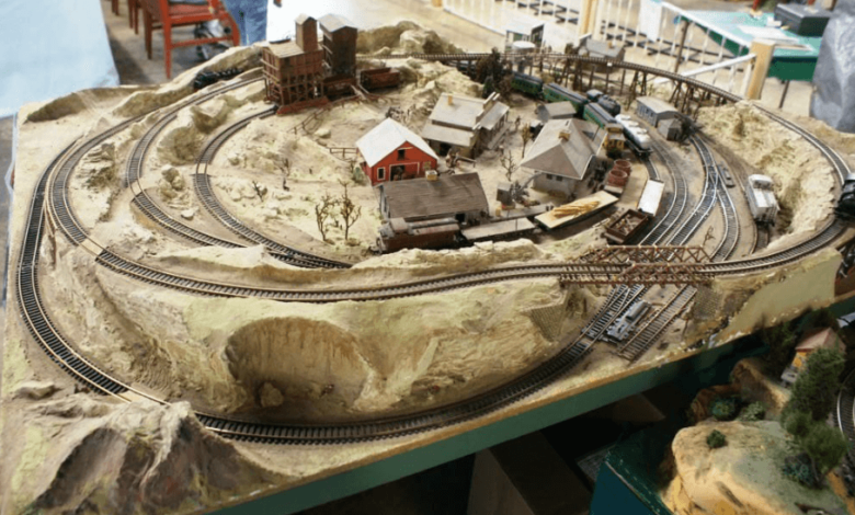 N Scale Model Trains: Big Railroading in a Small Space