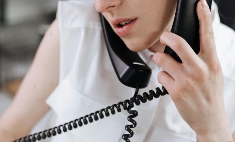 contact finder trusted caller research